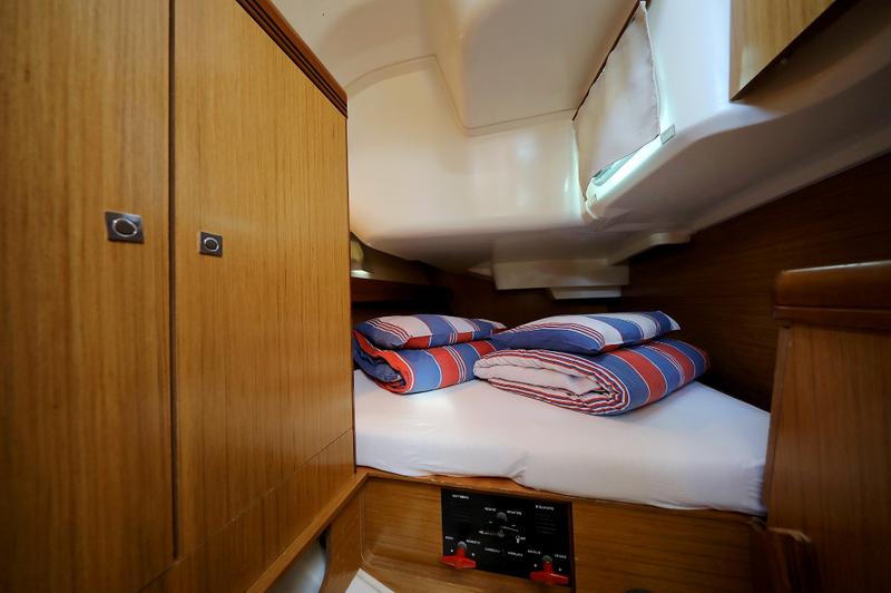 Book yachts online - sailboat - Sun Odyssey 39i - SVRSATA - rent
