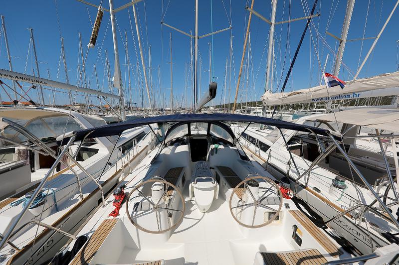 Book yachts online - sailboat - Sun Odyssey 39i - SVRSATA - rent