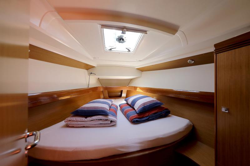 Book yachts online - sailboat - Sun Odyssey 39i - SVRSATA - rent
