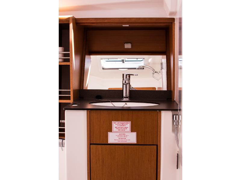 Book yachts online - sailboat - Bavaria Cruiser 41 - STAR SISSI - rent