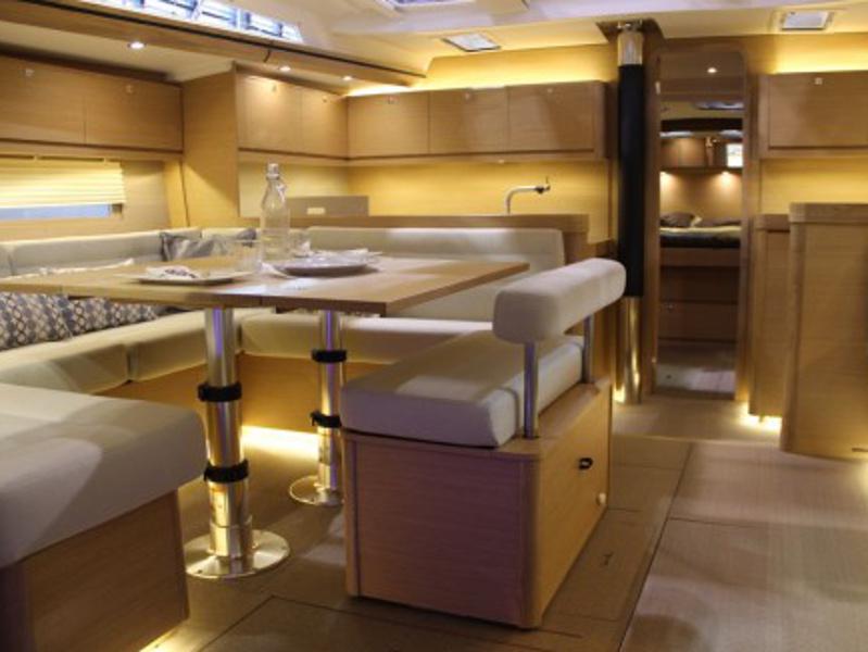 Book yachts online - sailboat - Dufour 512 Grand Large - DONNA - rent