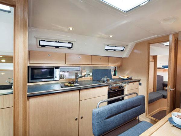 Book yachts online - sailboat - Bavaria Cruiser 40S - SILVER ARROW - rent