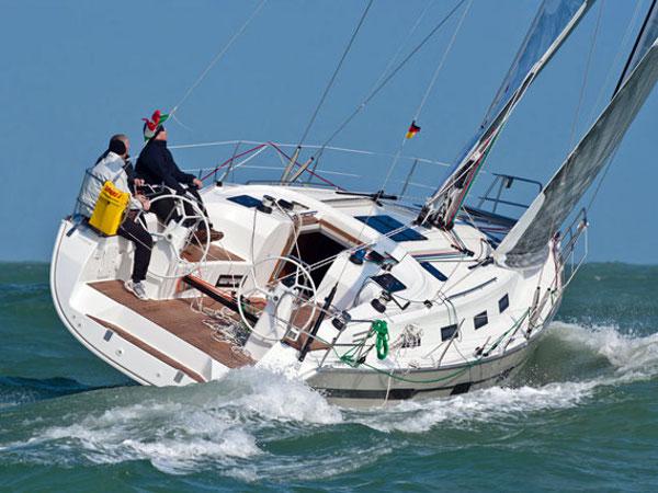 Book yachts online - sailboat - Bavaria Cruiser 40S - SILVER ARROW - rent
