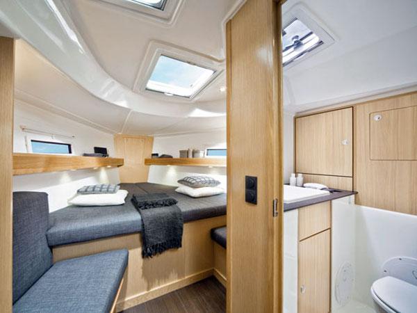 Book yachts online - sailboat - Bavaria Cruiser 40S - SILVER ARROW - rent