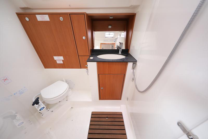 Book yachts online - sailboat - Bavaria Cruiser 40S - SILVER ARROW - rent