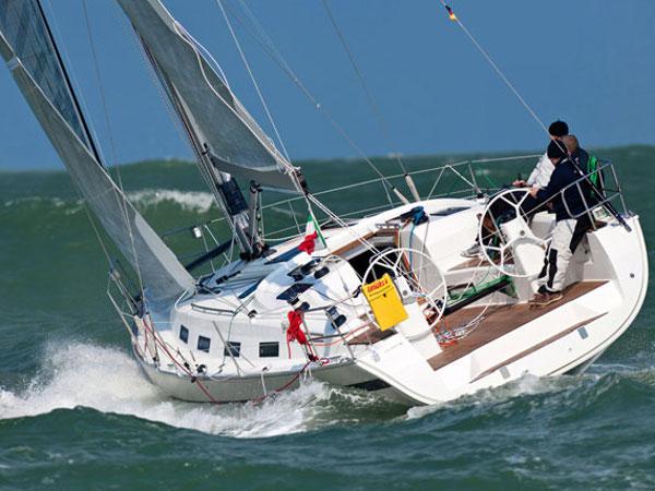Book yachts online - sailboat - Bavaria Cruiser 40S - SILVER ARROW - rent