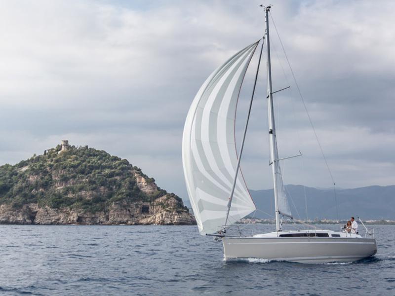 Book yachts online - sailboat - Bavaria Cruiser 33 - DOLCE VITA - rent