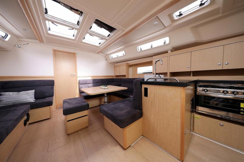 Book yachts online - sailboat - Hanse 455 - SUSSO - rent