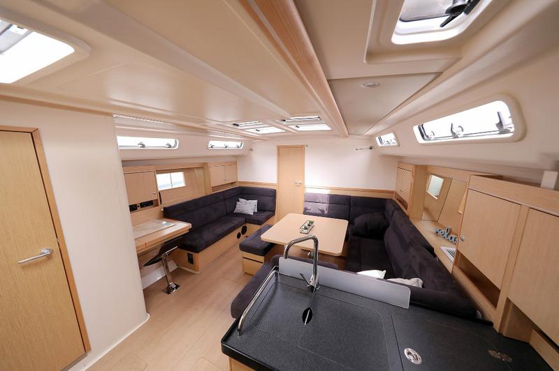 Book yachts online - sailboat - Hanse 455 - SUSSO - rent