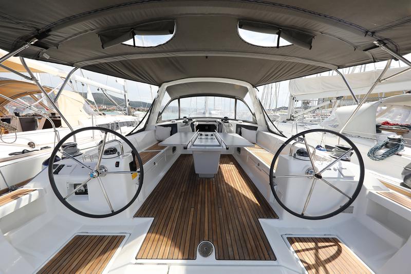 Book yachts online - sailboat - Oceanis 45-4 CABINS - MELANIE - rent