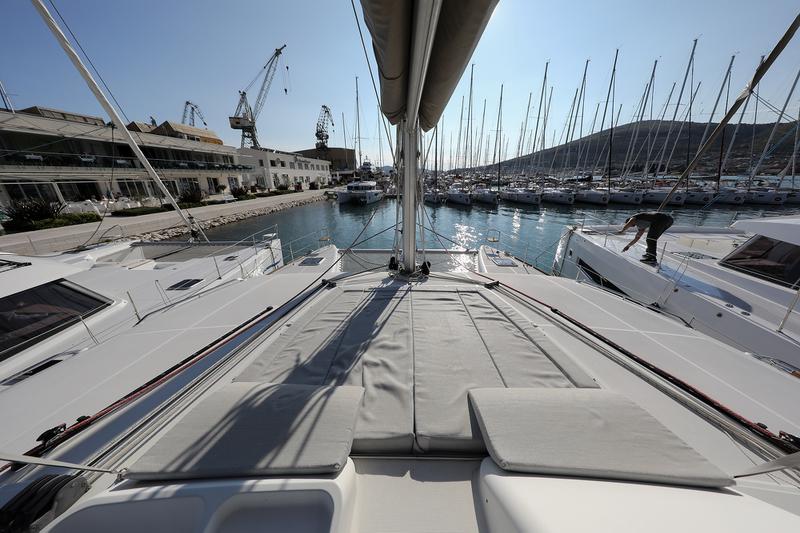 Book yachts online - catamaran - Lagoon 450 - DORKA V - rent