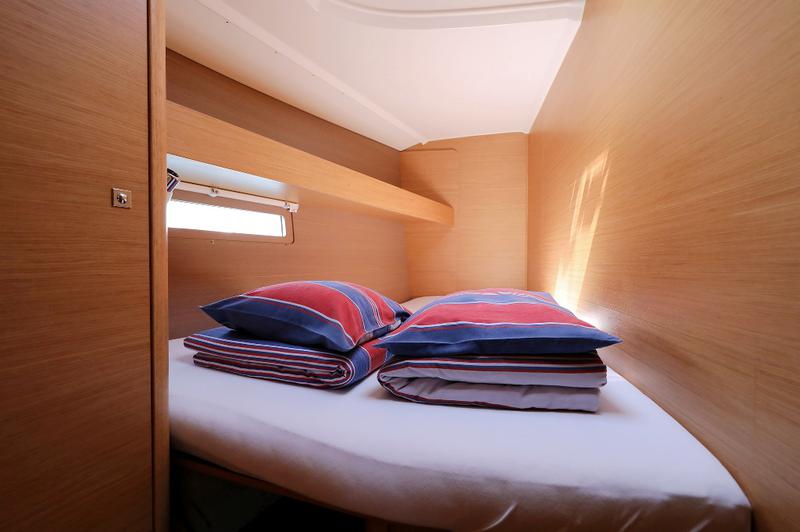 Book yachts online - sailboat - Dufour 460 Grand Large - 4 YOU - rent