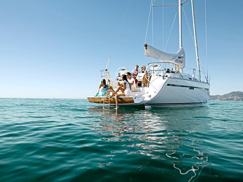 Book yachts online - sailboat - Bavaria Cruiser 46 - SUNRISE II - rent