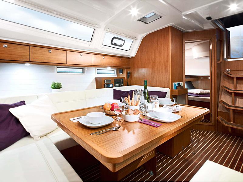 Book yachts online - sailboat - Bavaria Cruiser 46 - SUNRISE II - rent