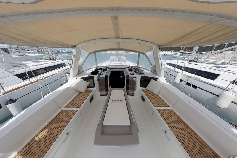 Book yachts online - sailboat - Oceanis 45-4 CABINS - ZEPHYRA - rent