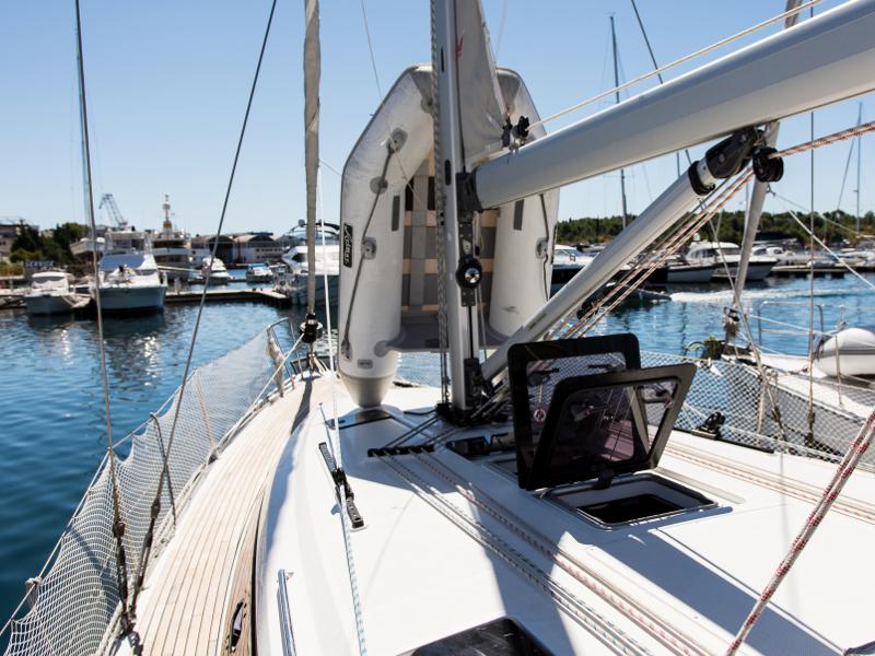 Book yachts online - sailboat - Bavaria 41 Cruiser - STAR LILLI - rent