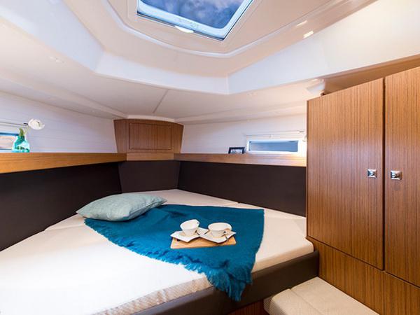 Book yachts online - sailboat - Bavaria Cruiser 37 - SUN COURSE - rent