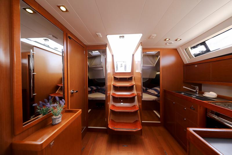 Book yachts online - sailboat - Oceanis 41 - ZYNTHA - rent