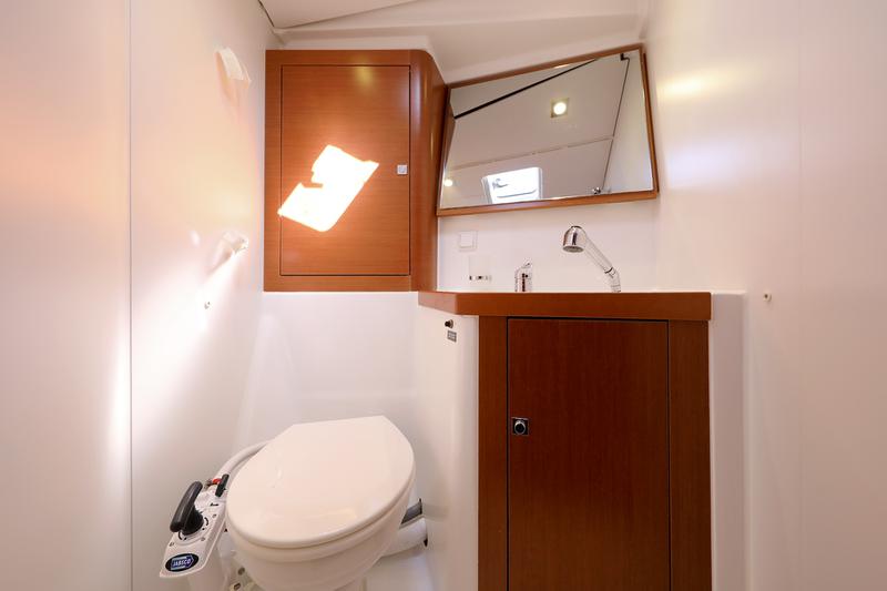 Book yachts online - sailboat - Oceanis 41 - ZYNTHA - rent