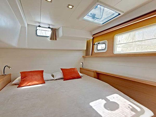 Book yachts online - catamaran - Lagoon 450 - SIMPLY THE BEST - rent