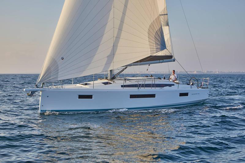 Book yachts online - sailboat - Sun Odyssey 410 - AVRA - rent