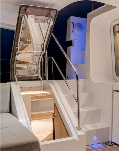 Book yachts online - catamaran - Lagoon 52 - Blue Velvet - rent