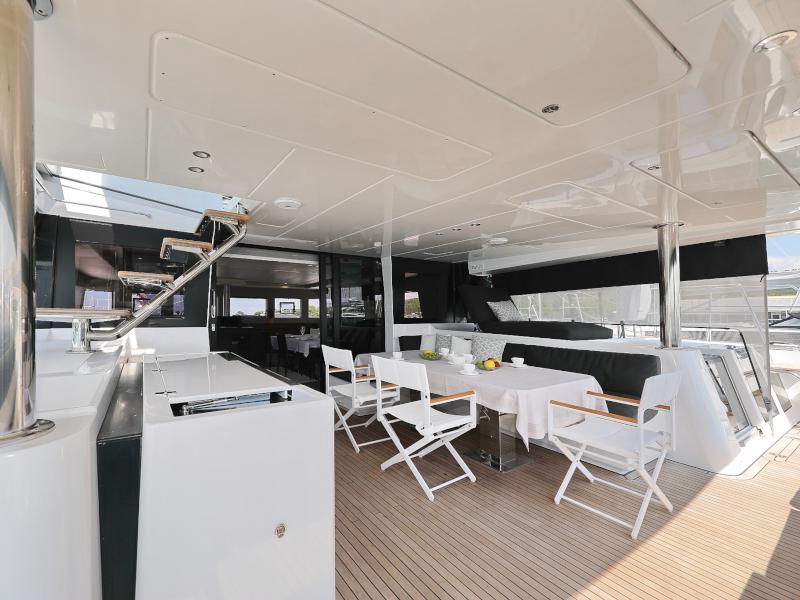 Book yachts online - catamaran - Lagoon 620 - MASTERDREAM  - rent