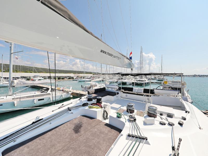 Book yachts online - catamaran - Lagoon 620 - MASTERDREAM  - rent