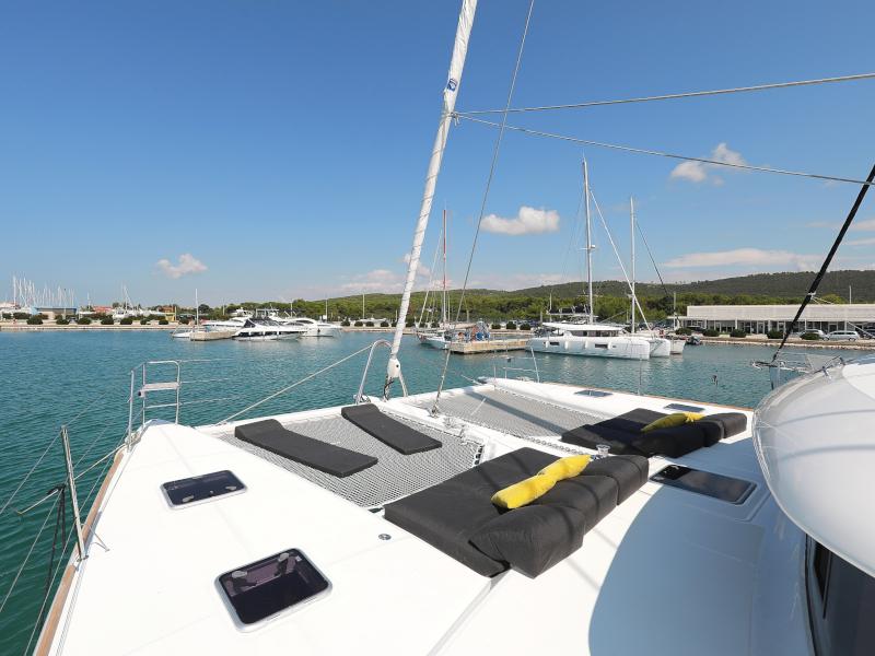 Book yachts online - catamaran - Lagoon 620 - MASTERDREAM  - rent