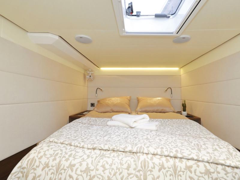 Book yachts online - catamaran - Lagoon 620 - MASTERDREAM  - rent