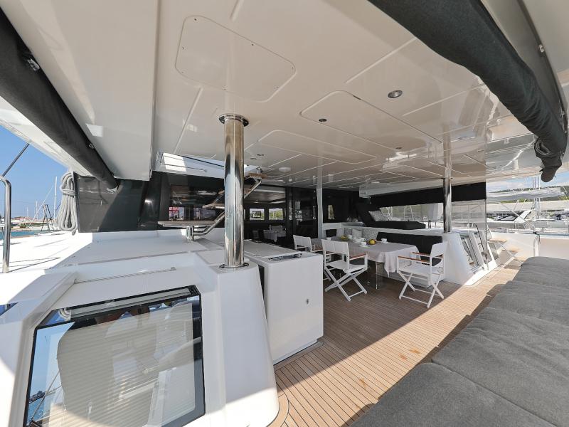 Book yachts online - catamaran - Lagoon 620 - MASTERDREAM  - rent