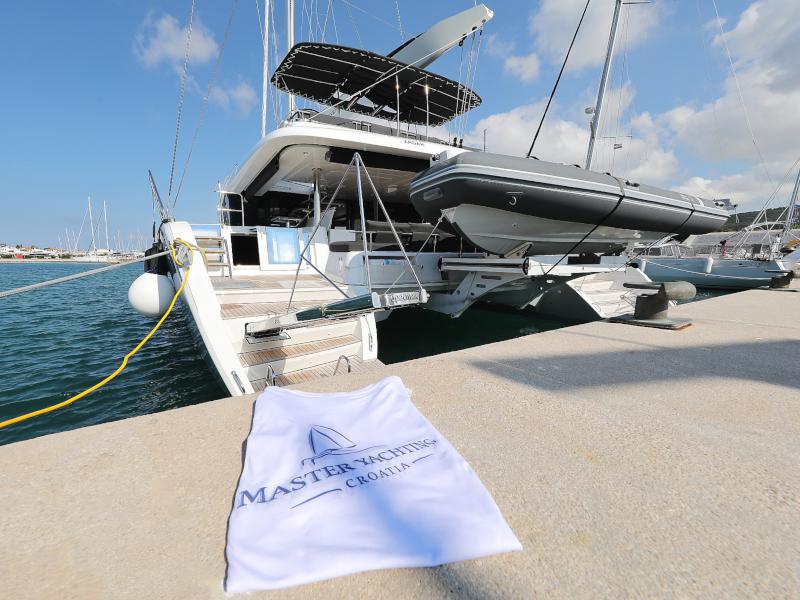 Book yachts online - catamaran - Lagoon 620 - MASTERDREAM  - rent