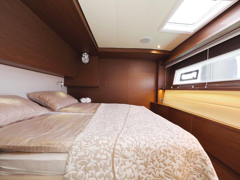 Book yachts online - catamaran - Lagoon 620 - MASTERDREAM  - rent