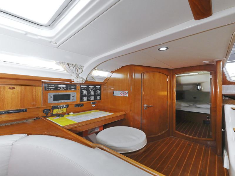 Book yachts online - sailboat - Sun Odyssey 45 - Lejla  - rent