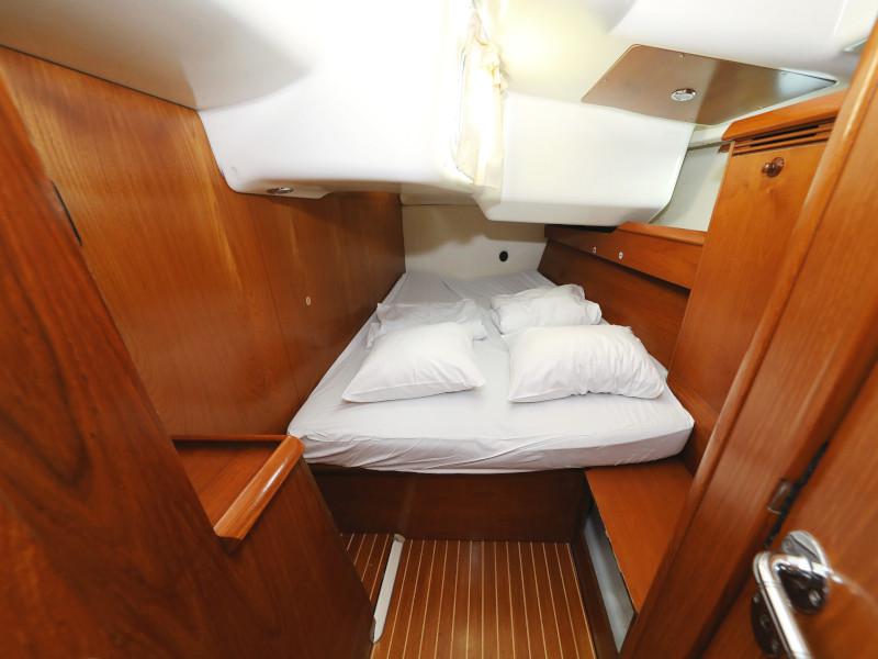 Book yachts online - sailboat - Sun Odyssey 45 - Lejla  - rent