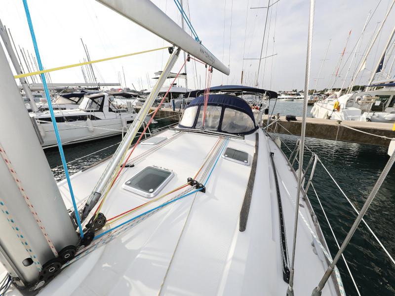 Book yachts online - sailboat - Sun Odyssey 45 - Lejla  - rent