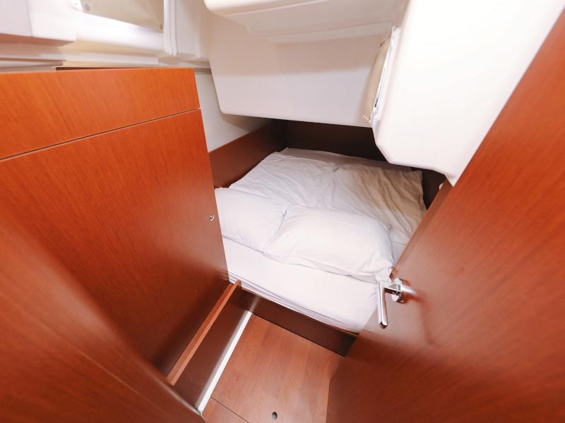 Book yachts online - sailboat - Oceanis 35.1 - IDILA  - rent