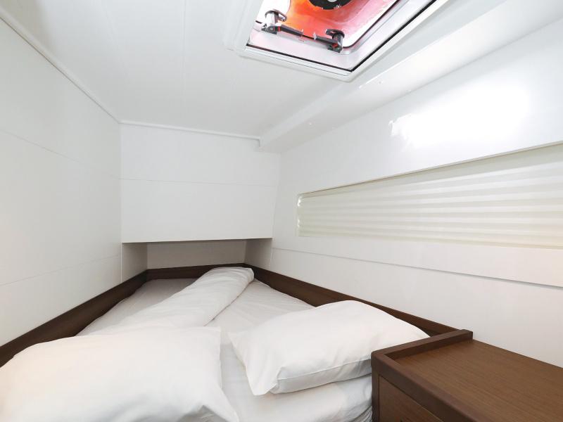 Book yachts online - catamaran - Lagoon 40 - TOM &amp; JERRY - rent