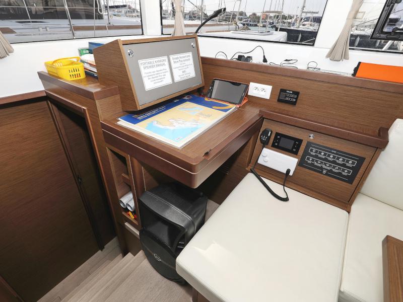 Book yachts online - catamaran - Lagoon 40 - TOM &amp; JERRY - rent