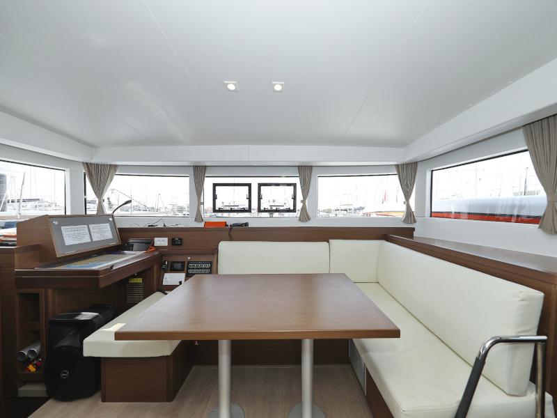 Book yachts online - catamaran - Lagoon 40 - TOM &amp; JERRY - rent
