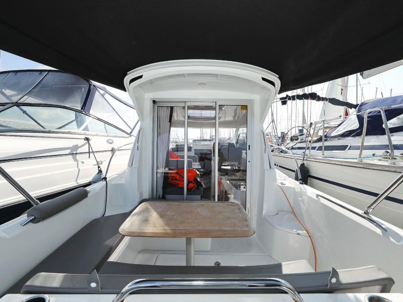 Book yachts online - motorboat - Antares 8 - BELECA - rent