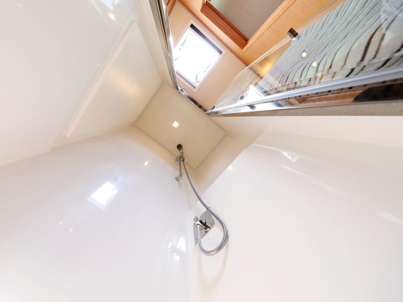 Book yachts online - catamaran - Lagoon 52 - SEA DWELLER (ex.TEQUILA SUNRISE) AC Generator Watermaker - rent