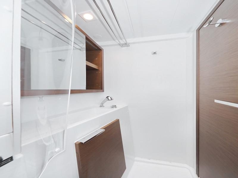 Book yachts online - catamaran - Lagoon 40 - NINA I AC salon + generator - rent