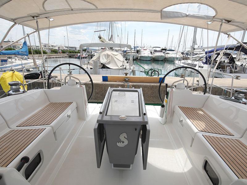 Book yachts online - sailboat - Oceanis 48 - San Clemente  - rent