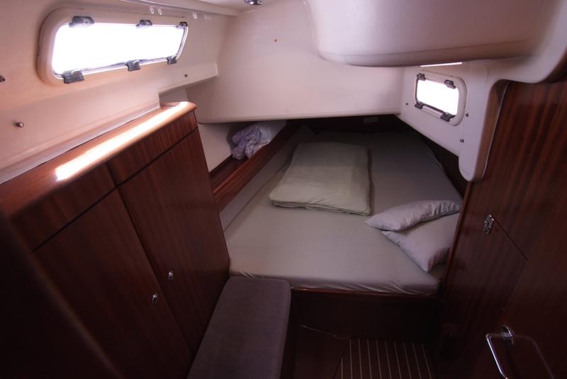 Book yachts online - sailboat - Bavaria 44 - Lady F - rent