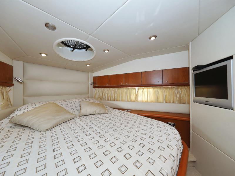 Book yachts online - motorboat - Sunseeker Manhattan 50 - FOREVER MAJA - rent