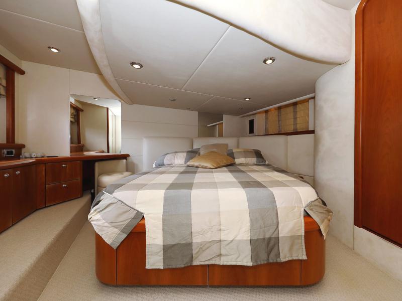Book yachts online - motorboat - Sunseeker Manhattan 50 - FOREVER MAJA - rent