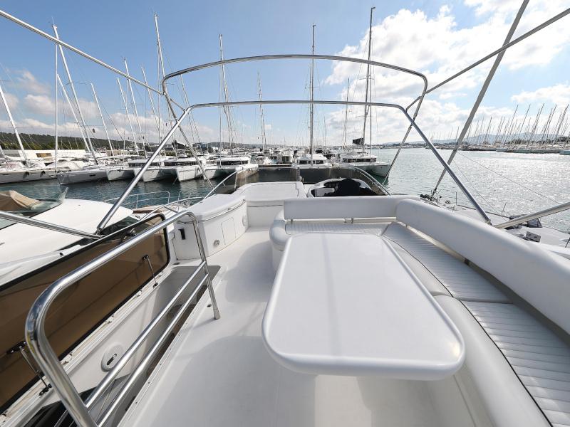 Book yachts online - motorboat - Sunseeker Manhattan 50 - FOREVER MAJA - rent