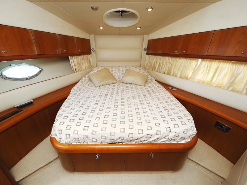 Book yachts online - motorboat - Sunseeker Manhattan 50 - FOREVER MAJA - rent