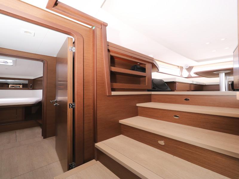 Book yachts online - catamaran - Lagoon 450 - OASIS Air Condition in salon Generator Watermaker - rent
